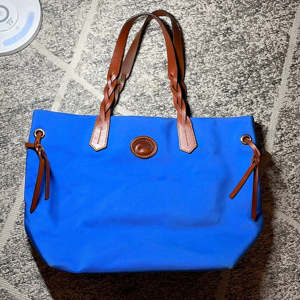 Blue Dooney & Bourke Tote 🦋